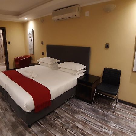 Citystay Ladybrand エクステリア 写真