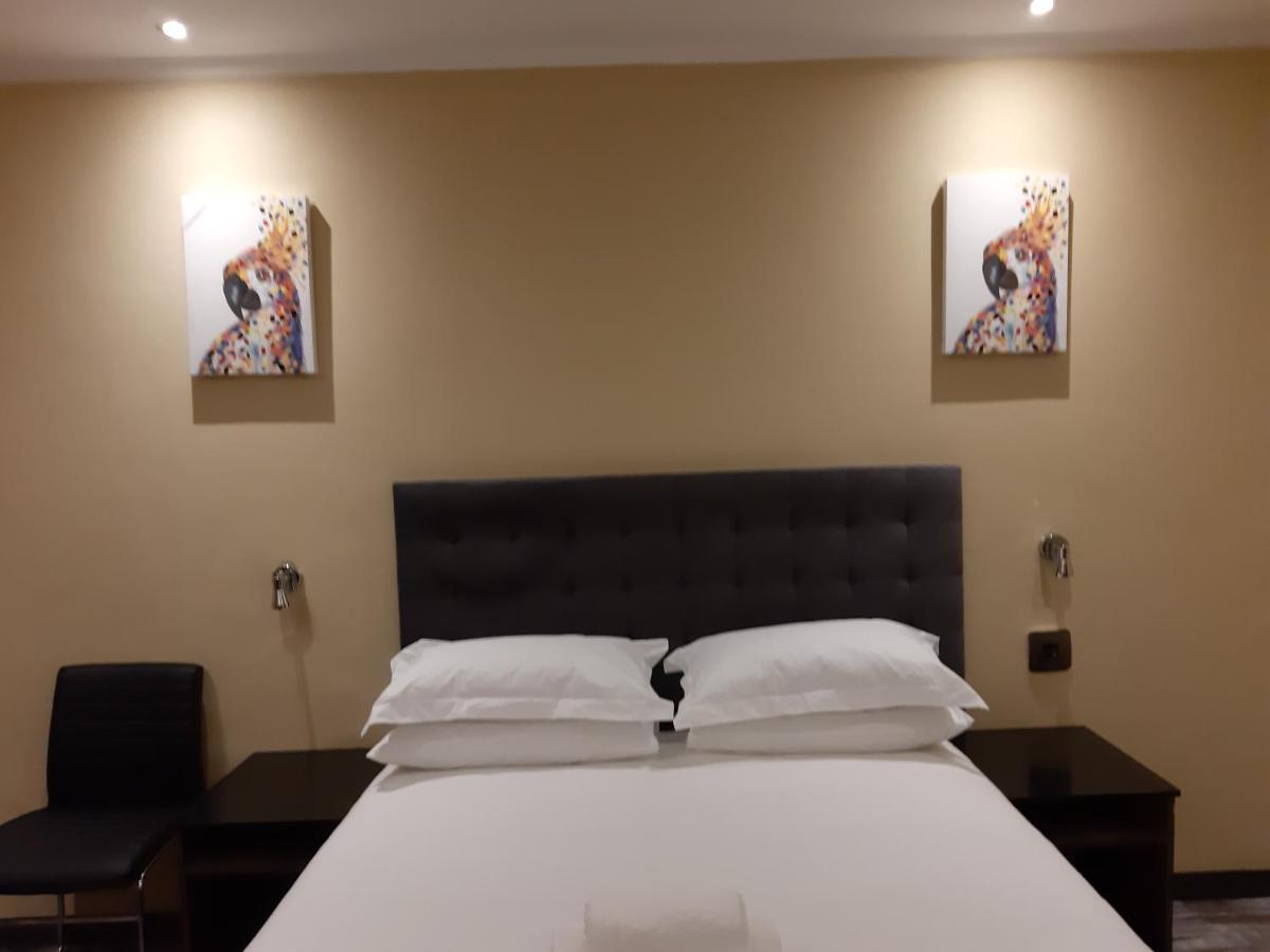 Citystay Ladybrand エクステリア 写真